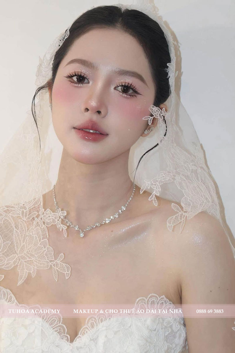 Makeup cho thuê áo dài tại Tiên Lãng