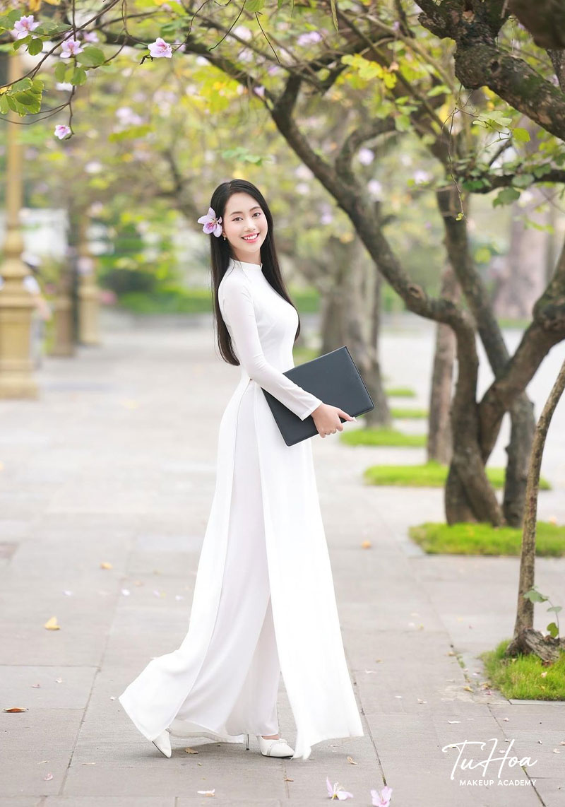 Kinh nghiệm thuê áo dài đẹp