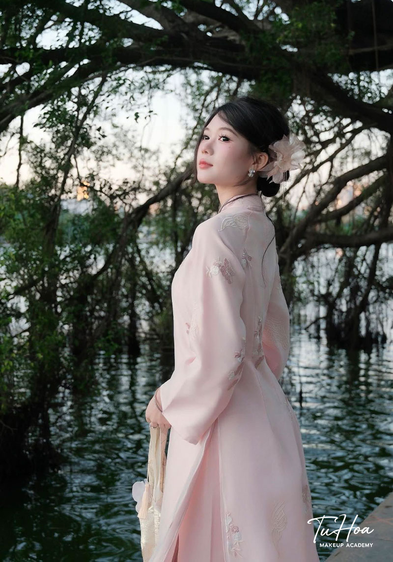 Kinh nghiệm thuê áo dài đẹp